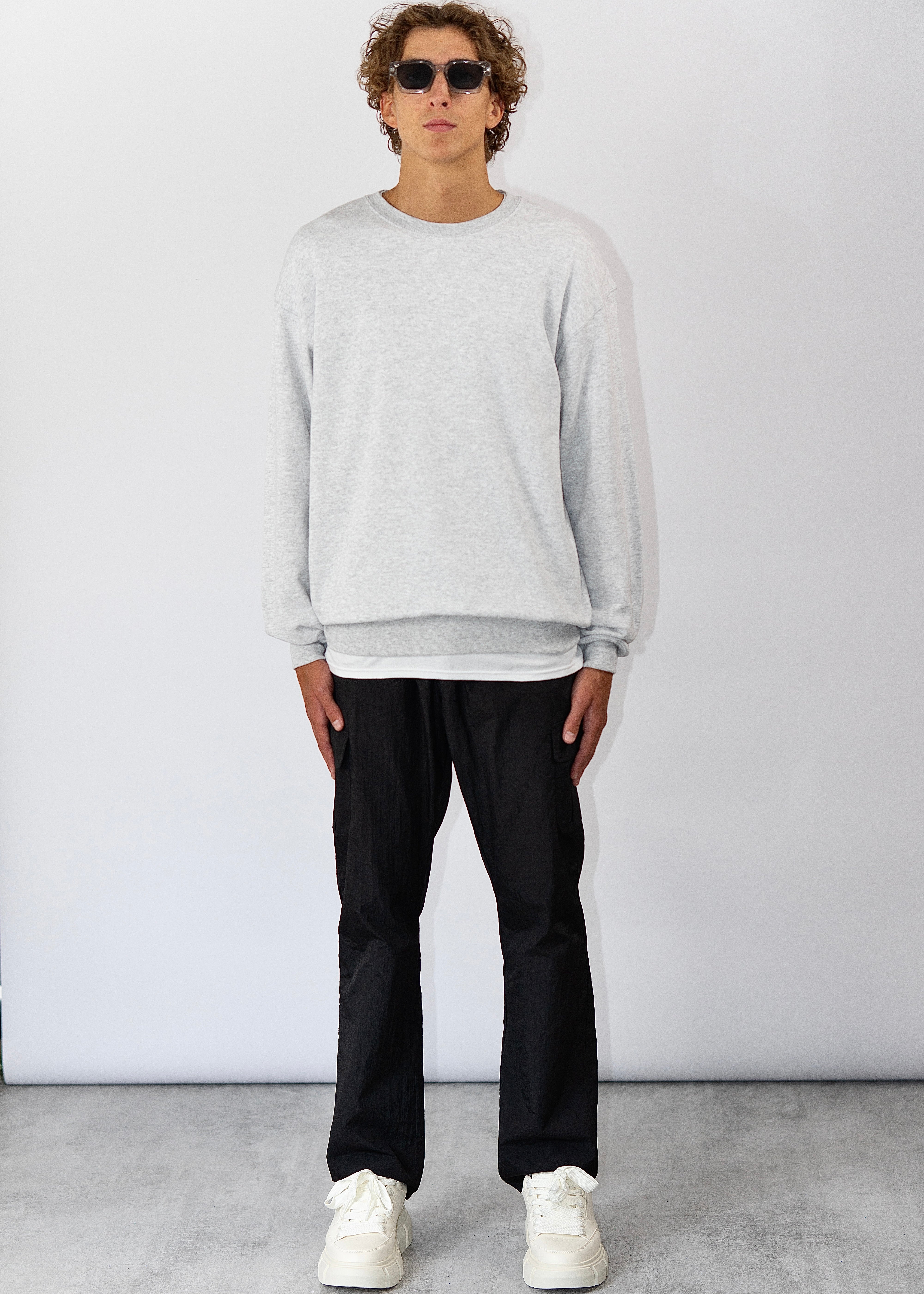 Essential Sweater | Grau