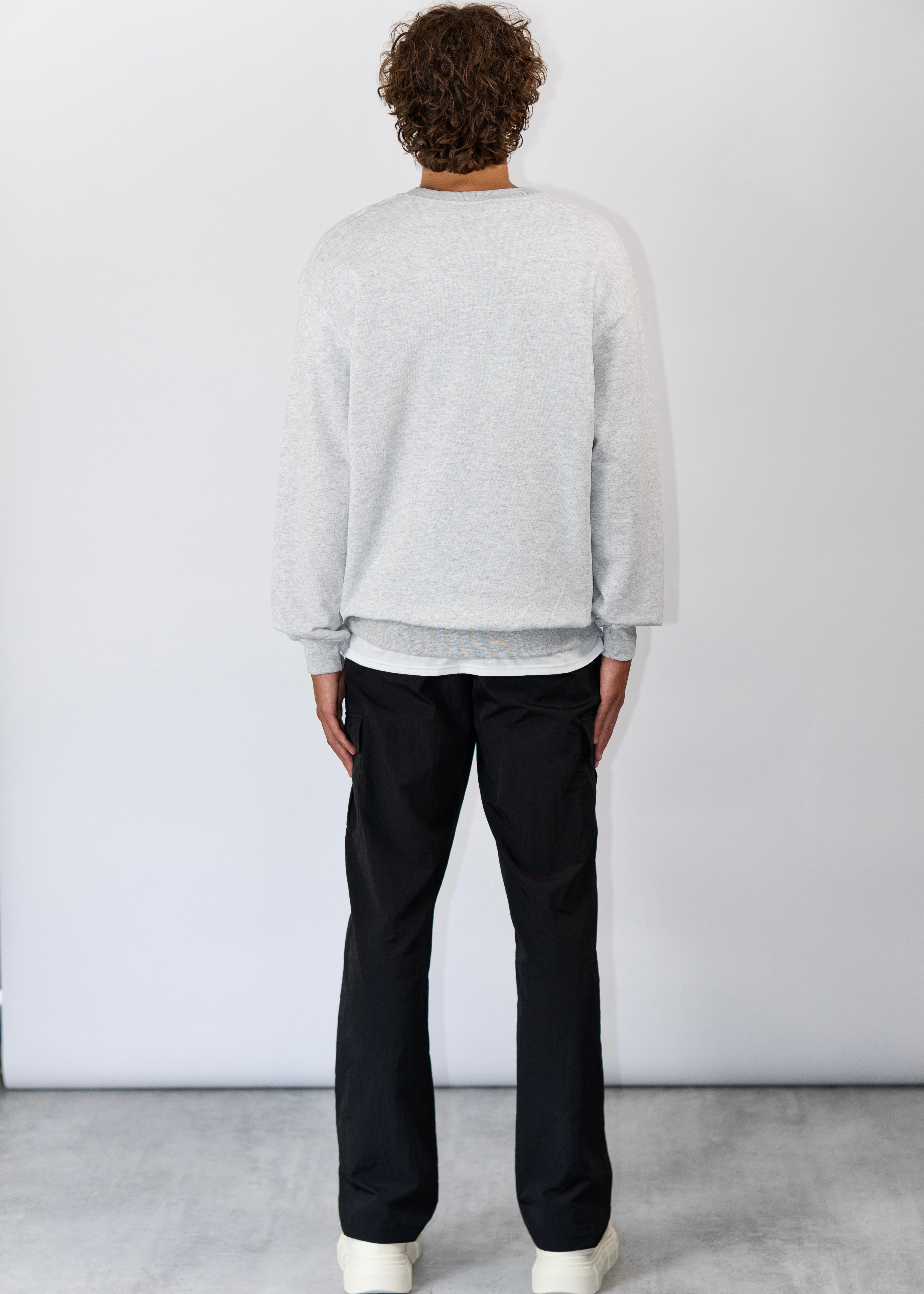 Essential Sweater | Grau