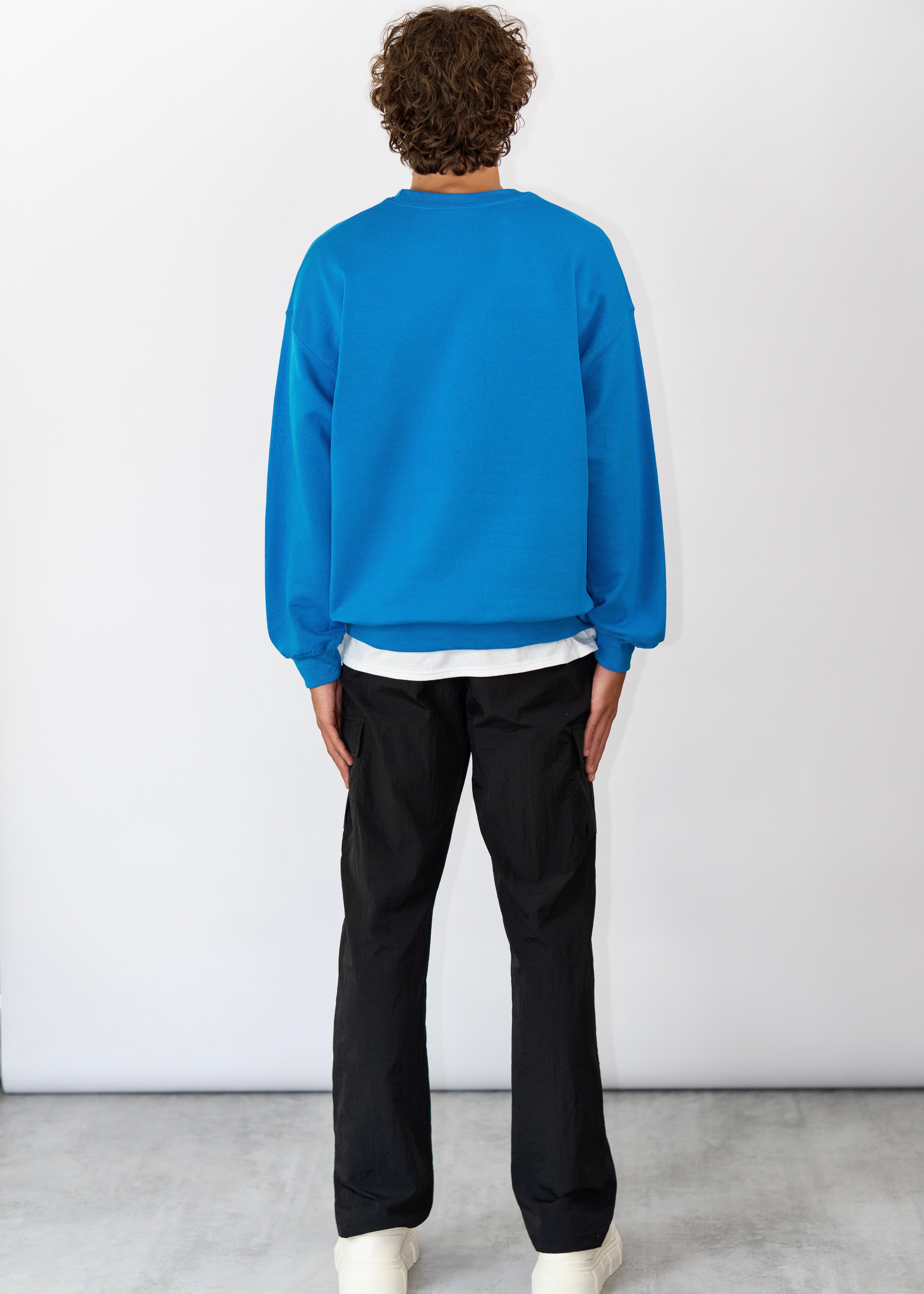 Essential Sweater | Neon Blau