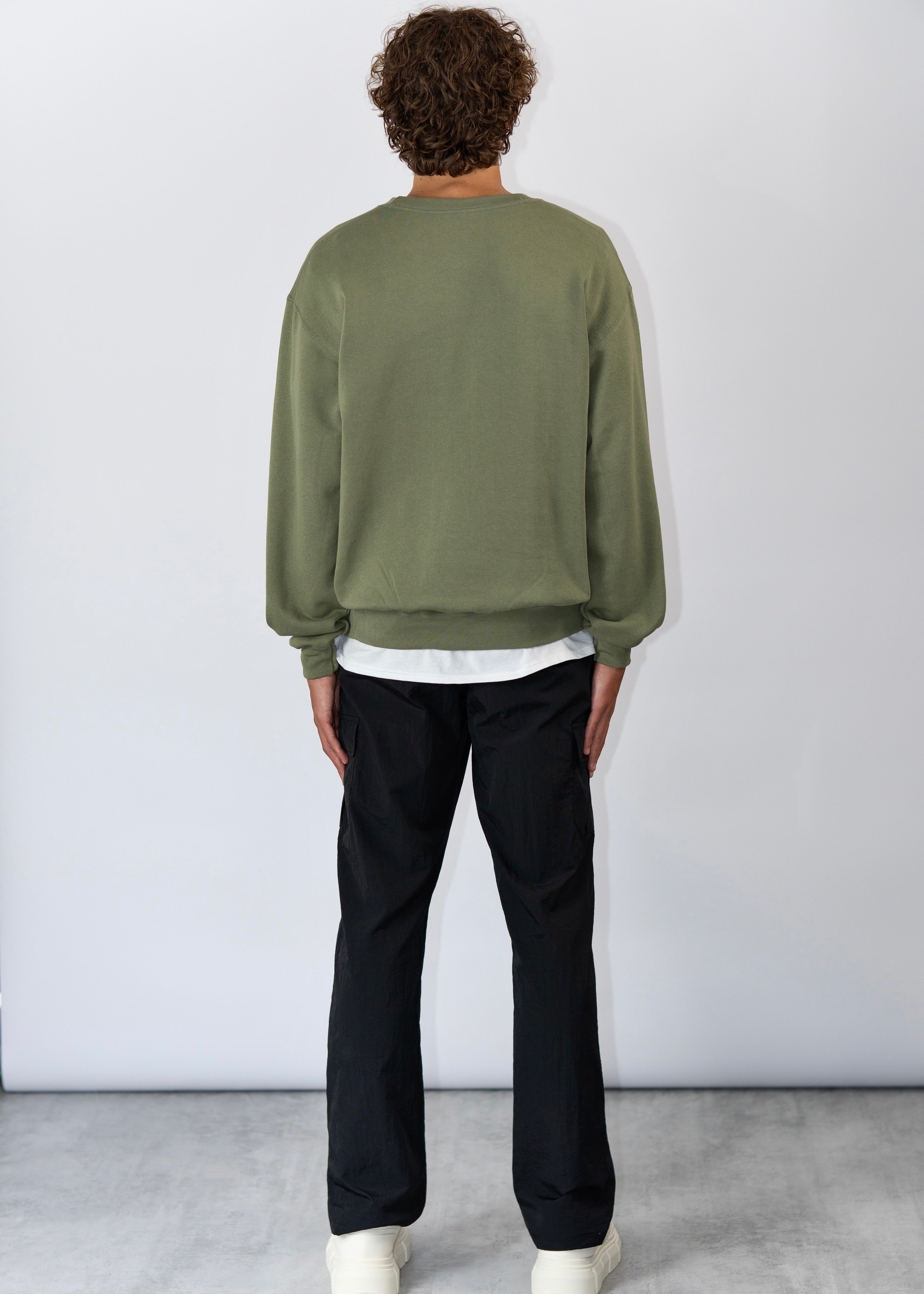 Essential Sweater | Olive Grün